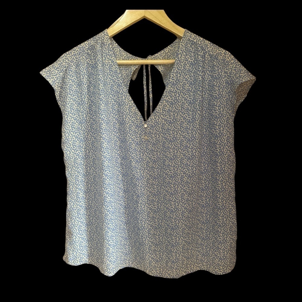 Lush Vanilla Blue V Neck Back Cut Out Top XL